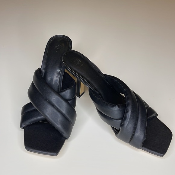 H&M Black Mules Size 9 in faux leather - Picture 10 of 16